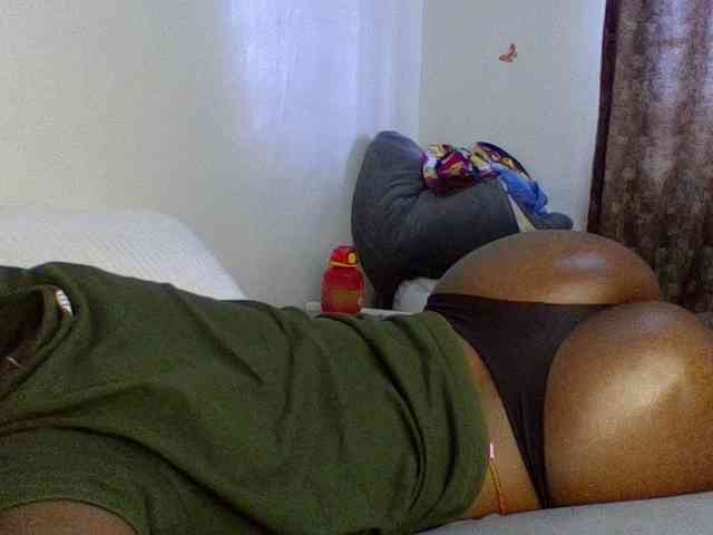 QueenJacky webcam
