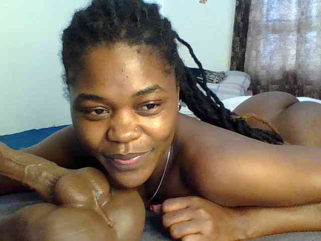 QueenJacky webcam