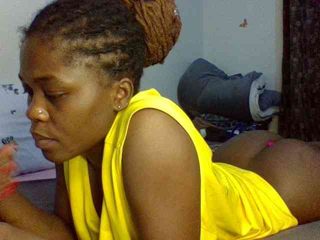 QueenJacky webcam