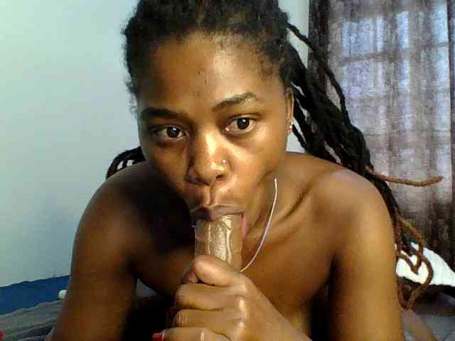 QueenJacky webcam
