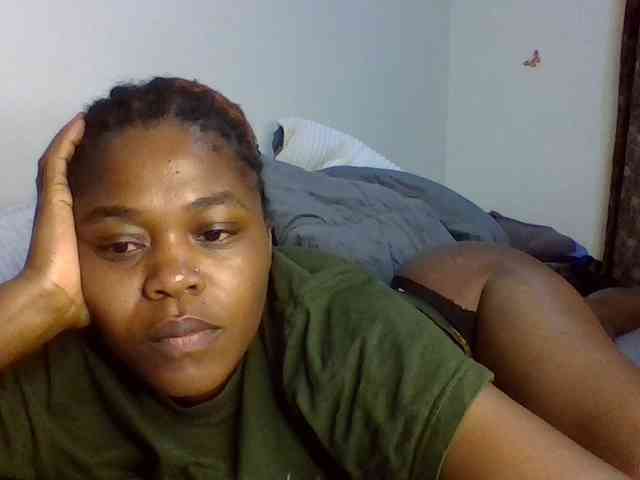 QueenJacky webcam