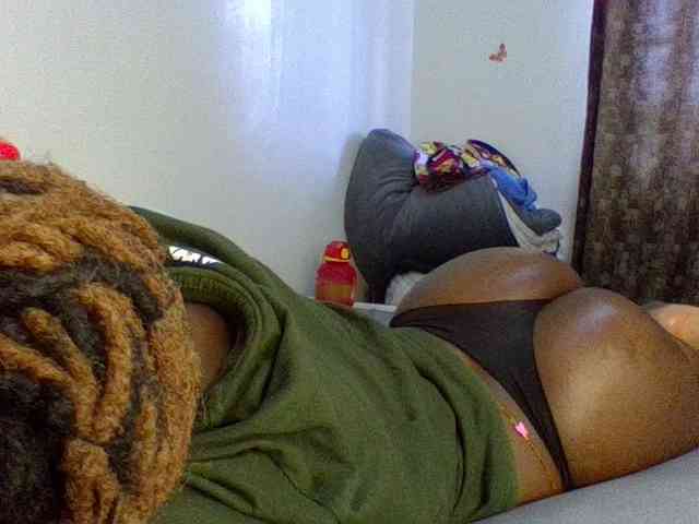 QueenJacky webcam