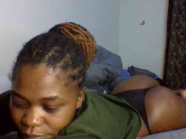 QueenJacky webcam