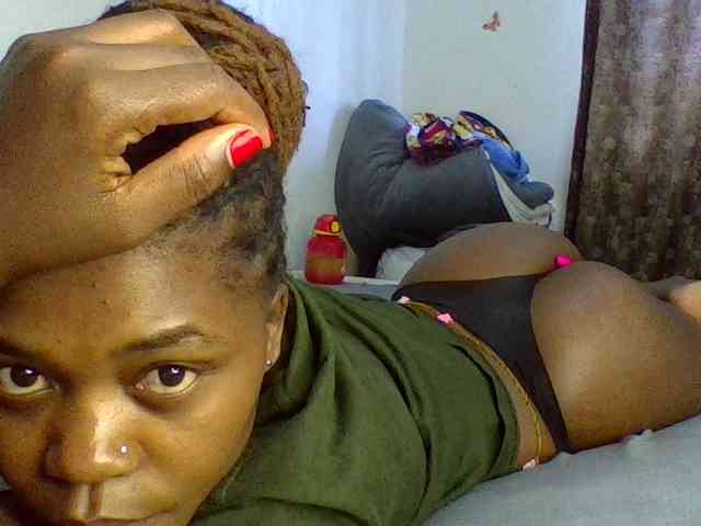 QueenJacky webcam