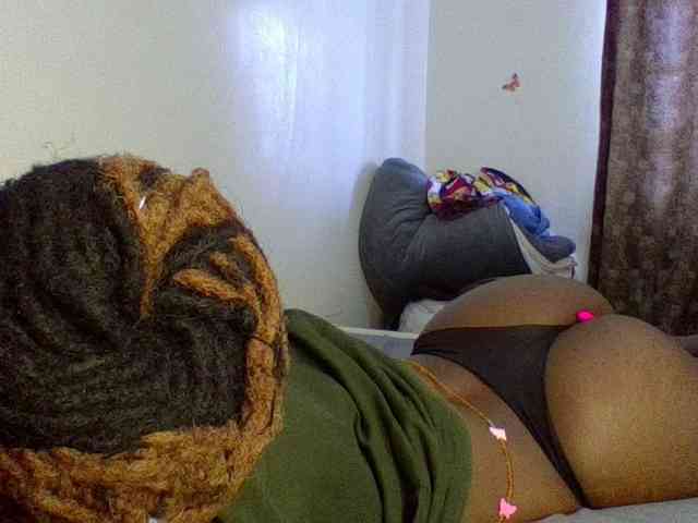 QueenJacky webcam