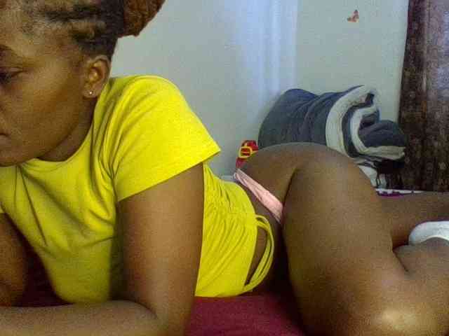 QueenJacky webcam