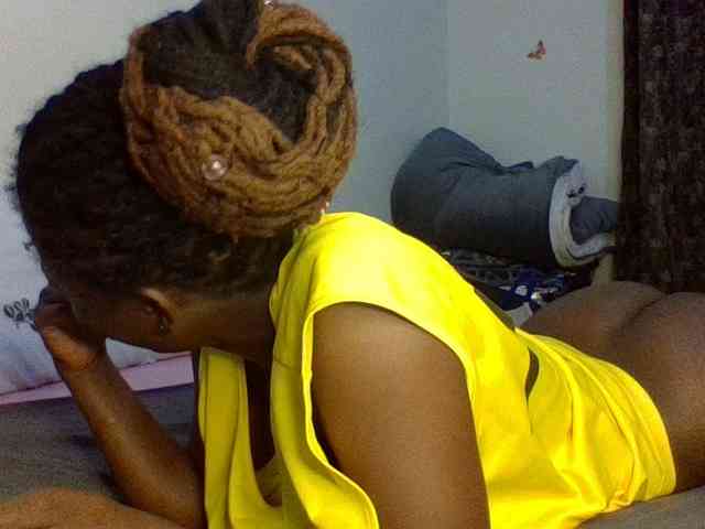 QueenJacky webcam