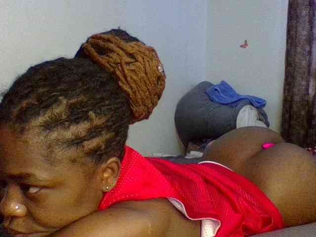 QueenJacky webcam