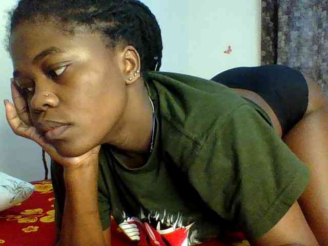 QueenJacky webcam