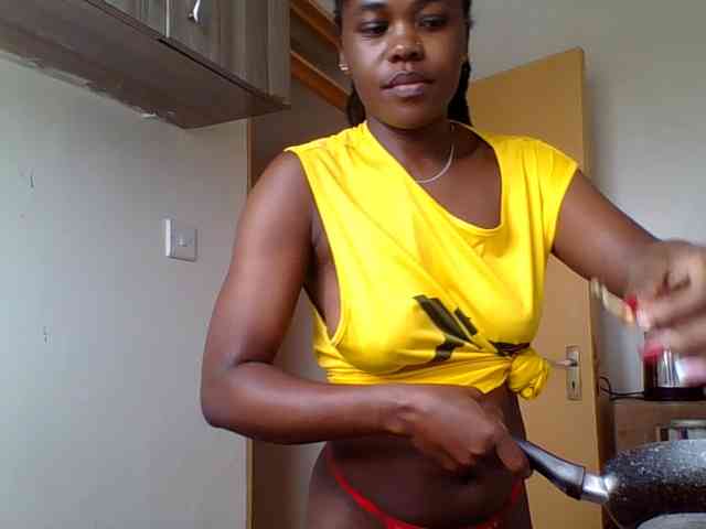 QueenJacky webcam