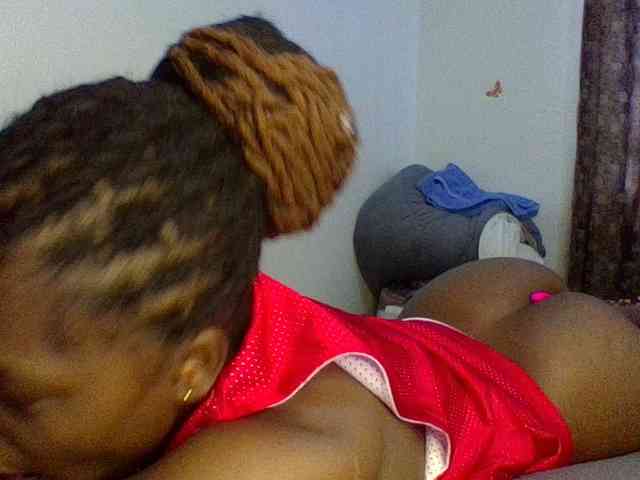 QueenJacky webcam