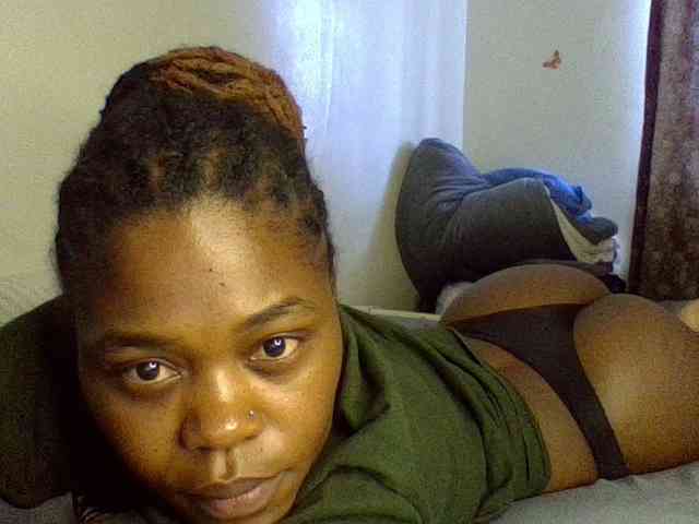 QueenJacky webcam