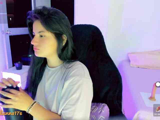 julianna17 webcam