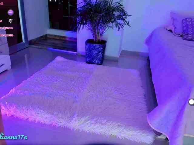 julianna17 webcam