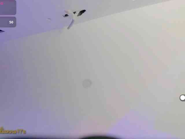 julianna17 webcam