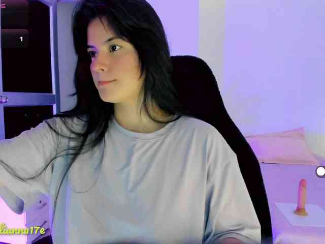 julianna17 webcam