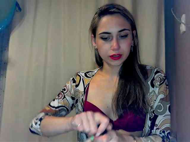 MilkyGirl webcam