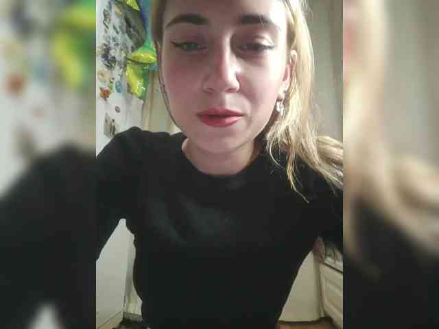 MilkyGirl webcam