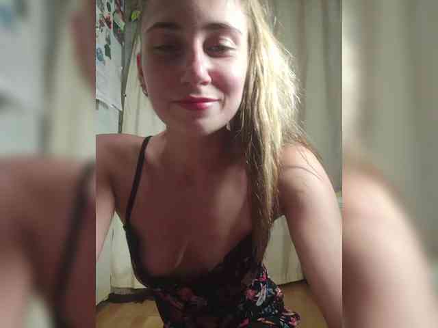 MilkyGirl webcam