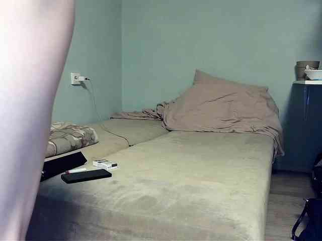 MilkyGirl webcam