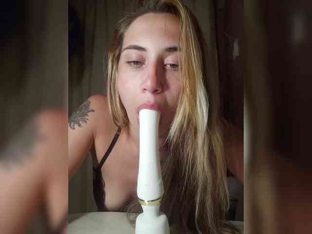 MilkyGirl webcam