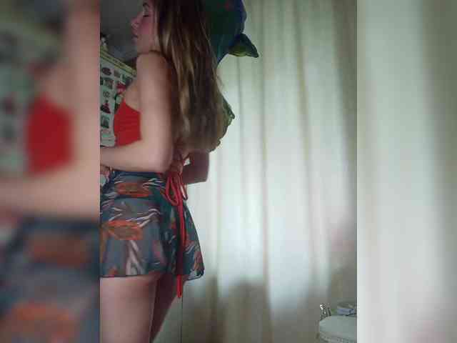 MilkyGirl webcam