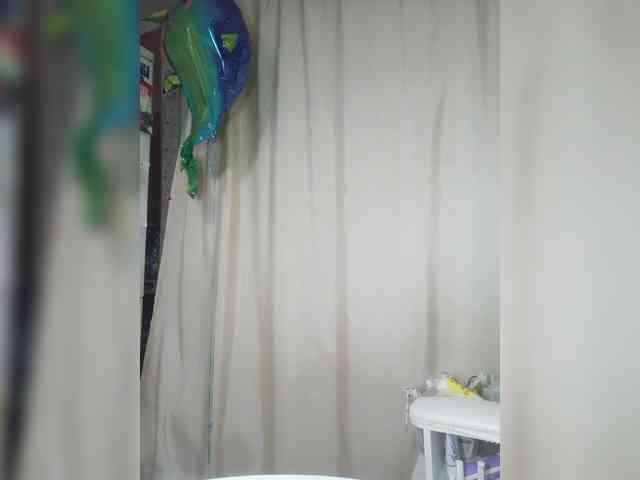 MilkyGirl webcam