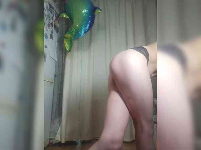 MilkyGirl webcam