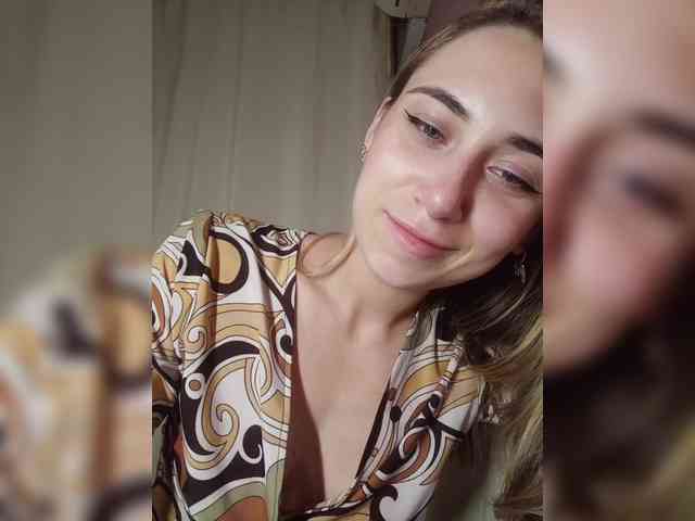 MilkyGirl webcam