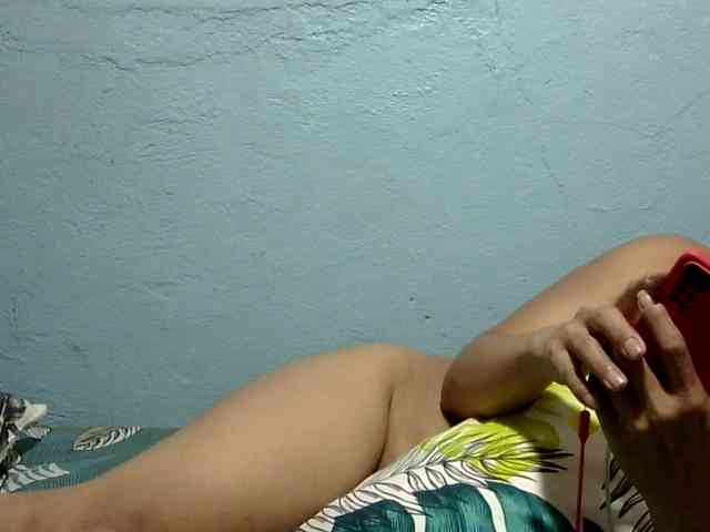 WildCumer025 Live Webcam on BongaCams