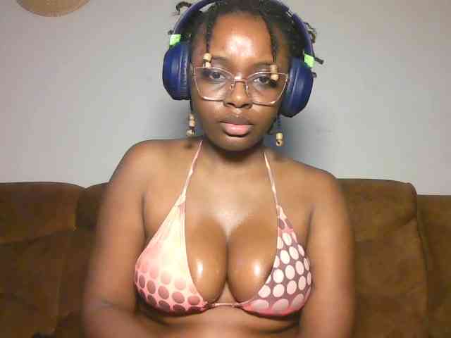 ChocoCaramel webcam