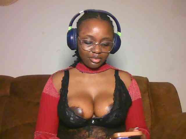 ChocoCaramel webcam