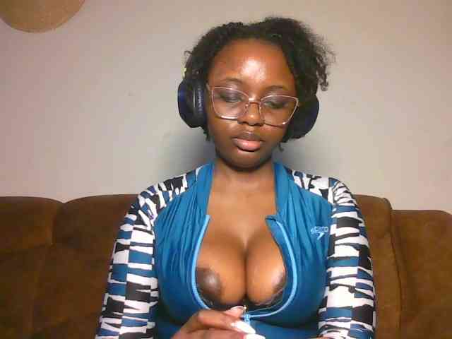 ChocoCaramel webcam