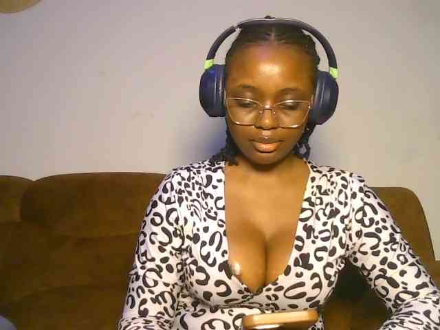 ChocoCaramel webcam