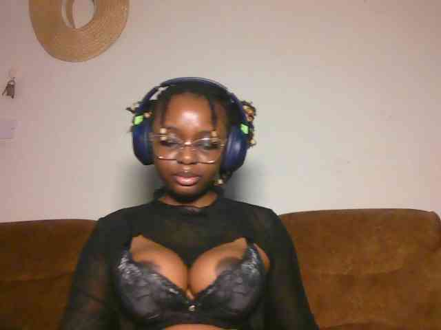 ChocoCaramel webcam