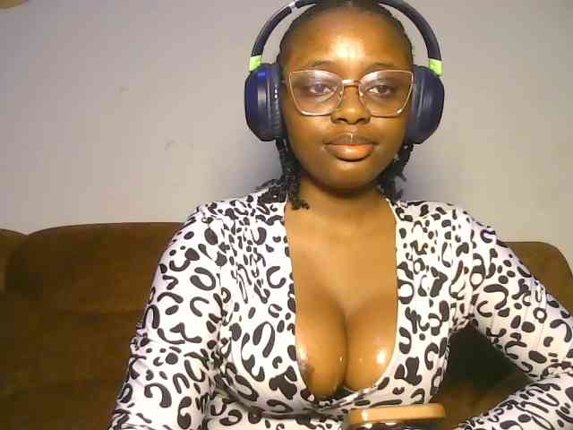 ChocoCaramel webcam