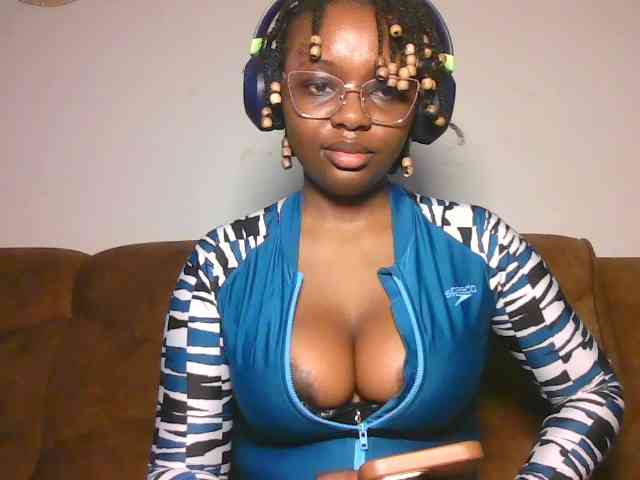 ChocoCaramel webcam