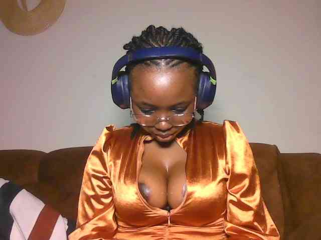 ChocoCaramel webcam