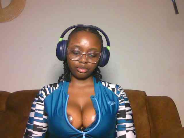 ChocoCaramel webcam