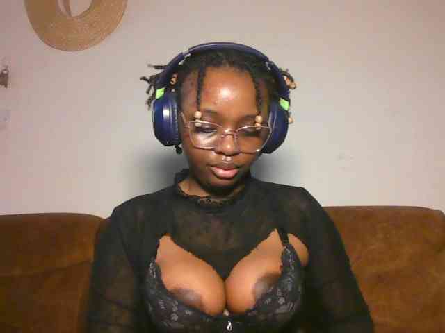 ChocoCaramel webcam