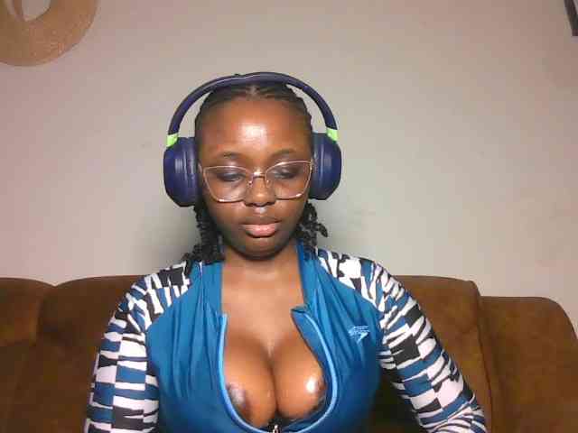 ChocoCaramel webcam