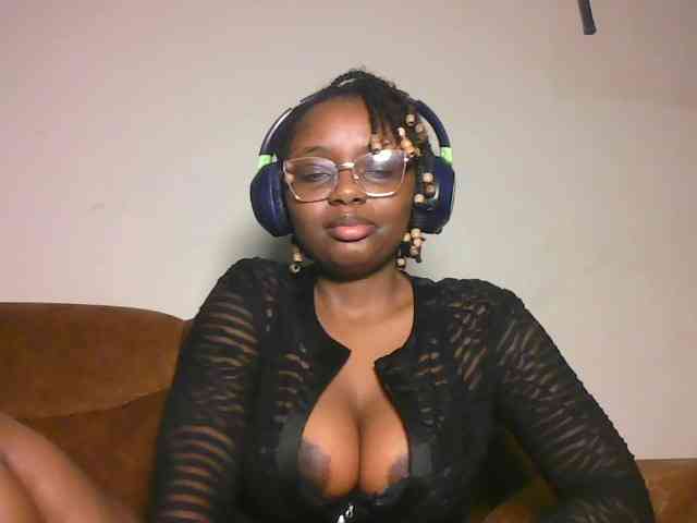 ChocoCaramel webcam