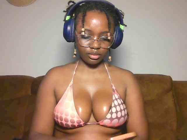 ChocoCaramel webcam