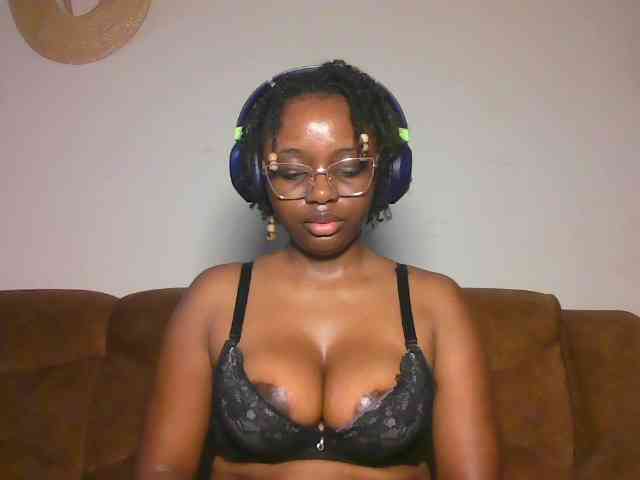ChocoCaramel webcam