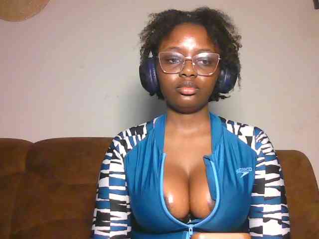 ChocoCaramel webcam