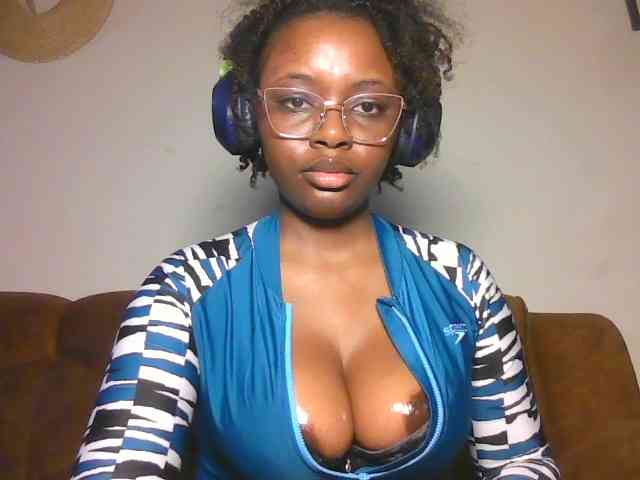 ChocoCaramel webcam
