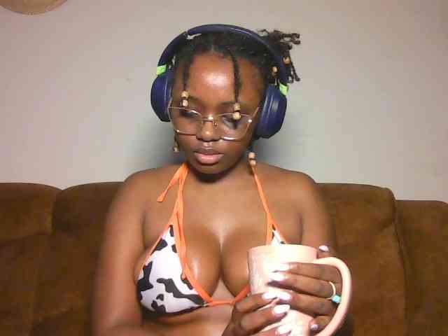 ChocoCaramel webcam
