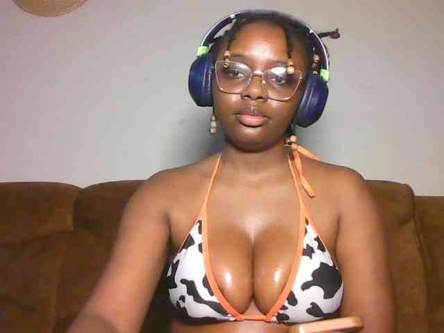 ChocoCaramel webcam