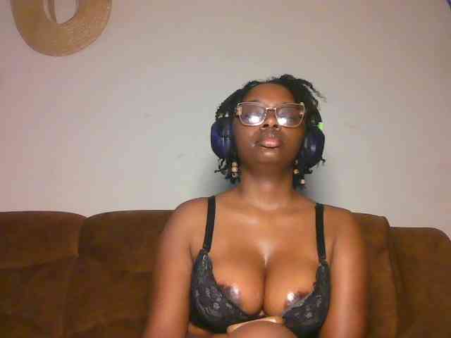 ChocoCaramel webcam
