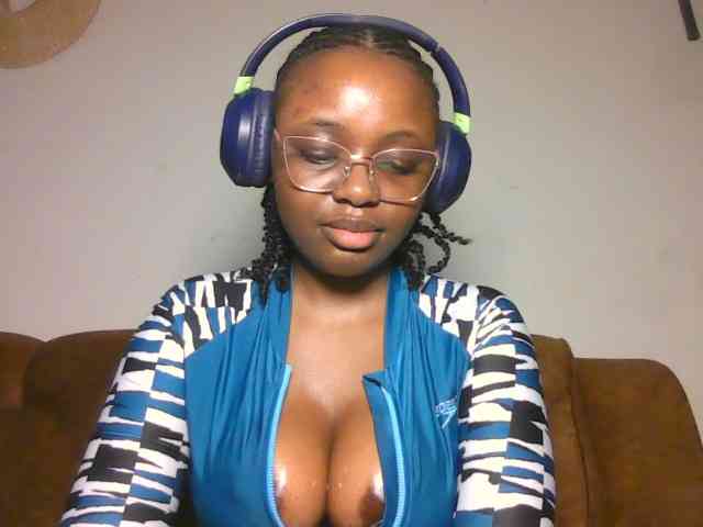 ChocoCaramel webcam